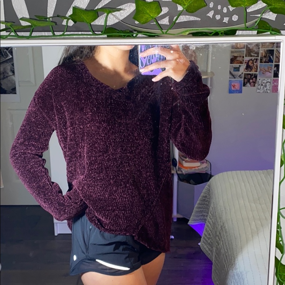 Maroon velvet v neck sweater